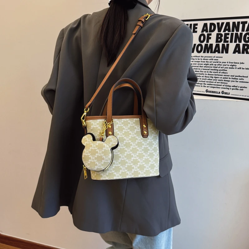 

Premium Quality Women Tote Bag Structured Leather Handbag Ladies Office Bag With Padded Shoulder Strap