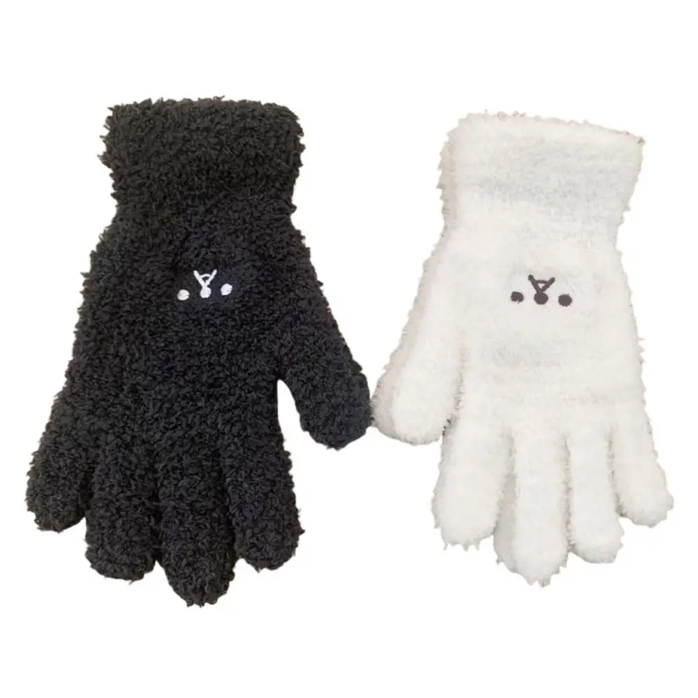 Coral Fleece Embroidery Gloves Antifreeze Soft Material Cashmere Gloves Solid Color Simple Design Winter Gloves Autumn Winter