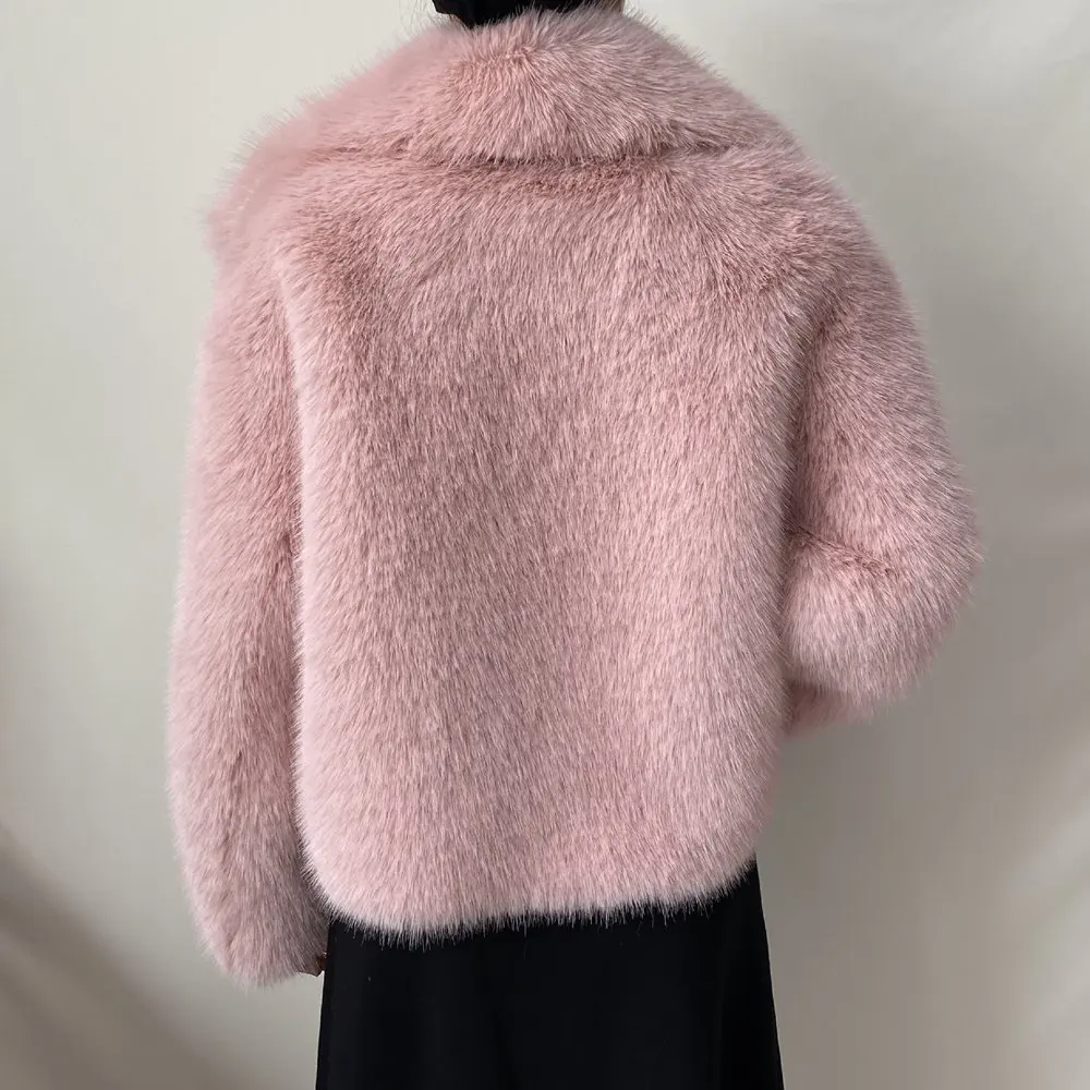 Women's Plus Size Winter Fur Coat Fox Large Lapel Loose Short Top Elegant Warmth for Cold Weather