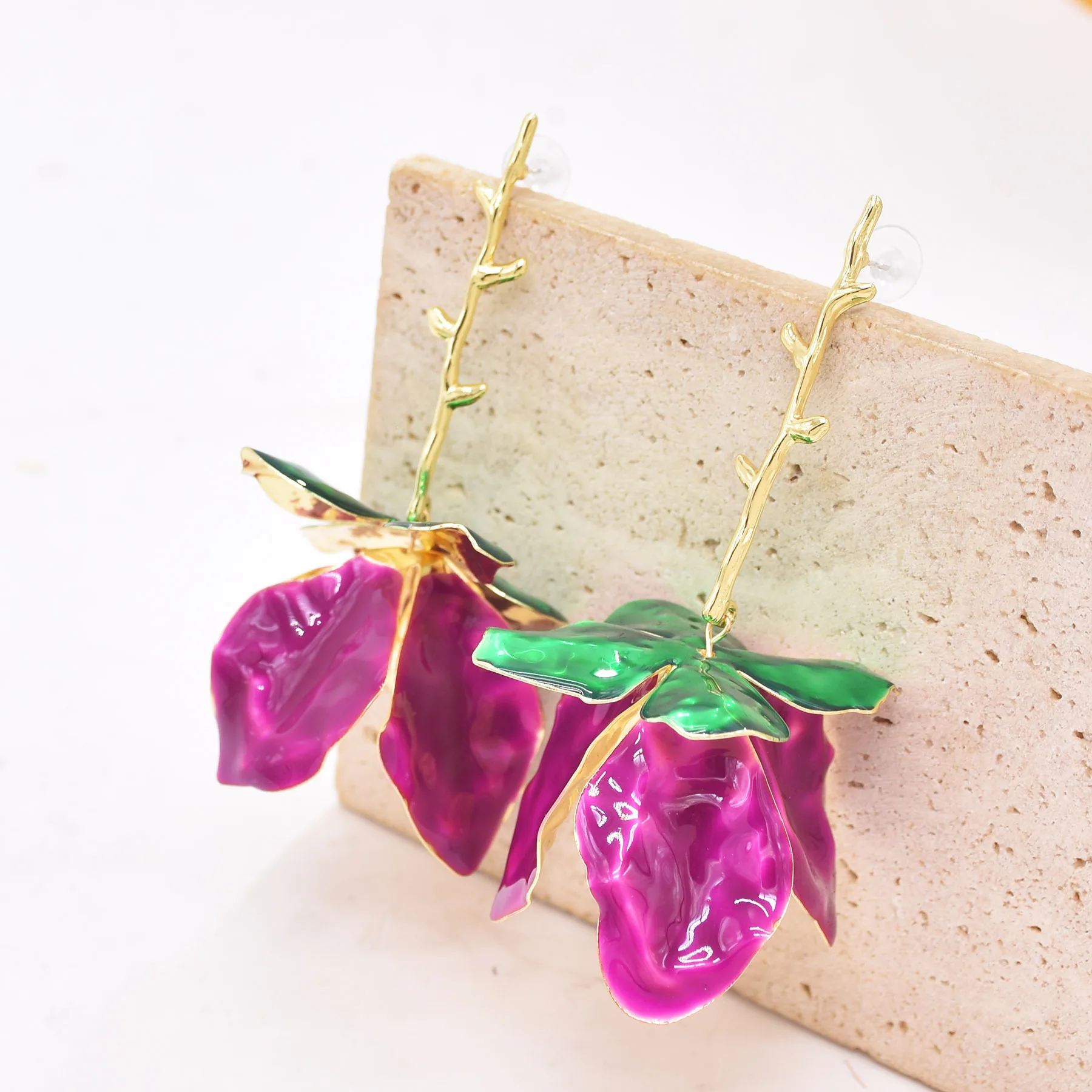 Summer New Alloy Purple Flower Green Leave Geometric Dangle Earrings dla kobiet Party Holiday Travel Biżuteria Akcesoria