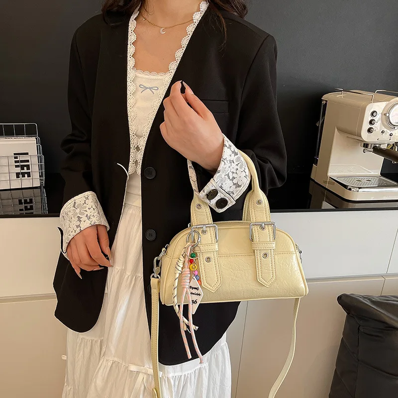 

‌Luxury Handmade Pillow Shoulder Bag - 2025 Trendy Women's Messenger Bag, Lightweight & Stylish Crossbody Purse‌