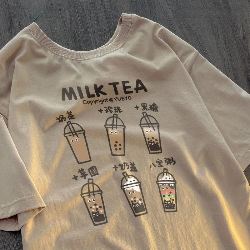 

Short Sleeved T-shirt for Men and Women Loose Fitting Casual Couple Top American Style Fun and Flavored Milk Tea Japanese Style