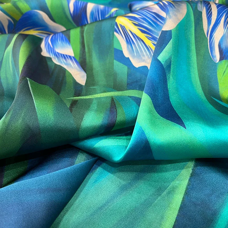 Handmade Clothing Silk Fabric Luxury Green Positioning Flowers Women Clothing Mulberry Silk Fashion Fabric Classic Retro Style