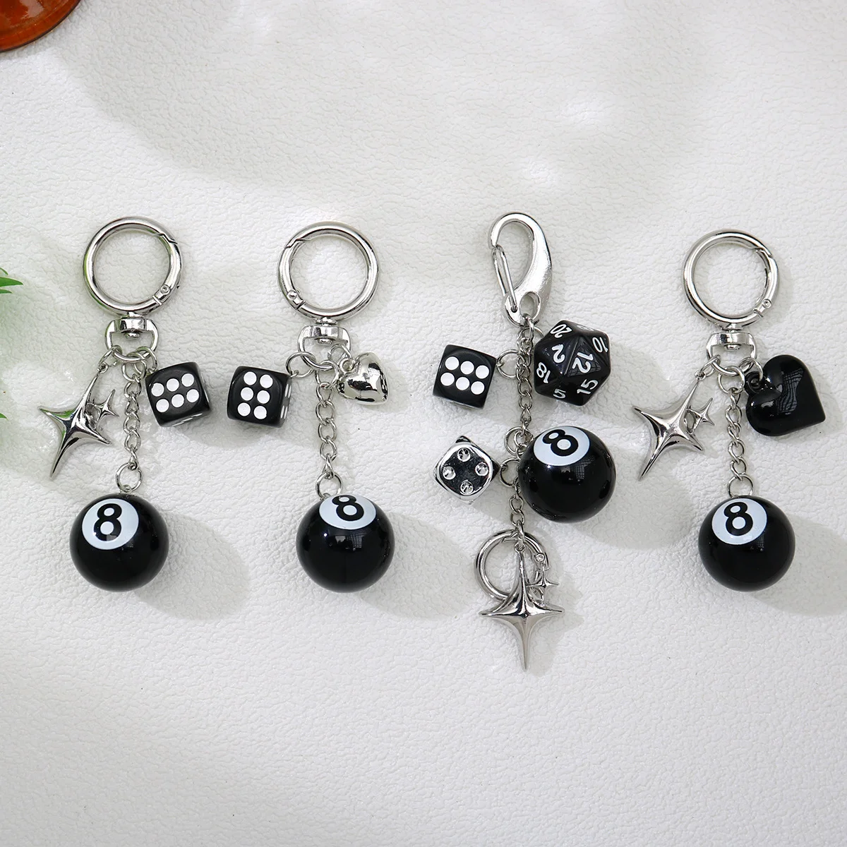 Y2K Black Dice Billiards Keychain Hiphop Lucky Dice Pendant Bag Charm Punk Cool Jewelry Accessories Bag Charms Birthday Gift