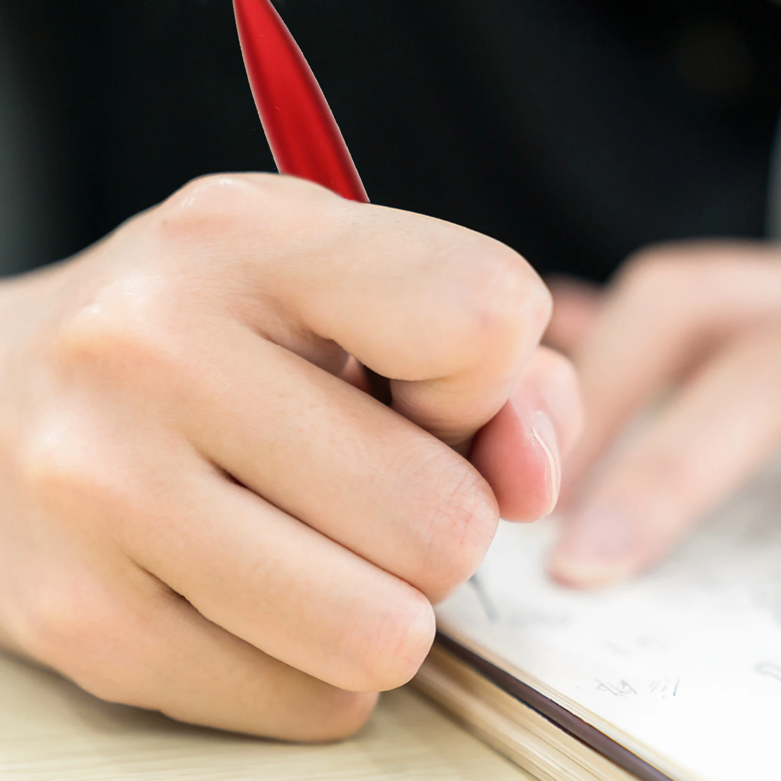 48 قطعة أقلام حبر جاف على شكل قلب أداة الكتابة الإبداعية تصميم مريح الكتابة السلس المحمولة دراسة القرطاسية الاستخدام اليومي القلم