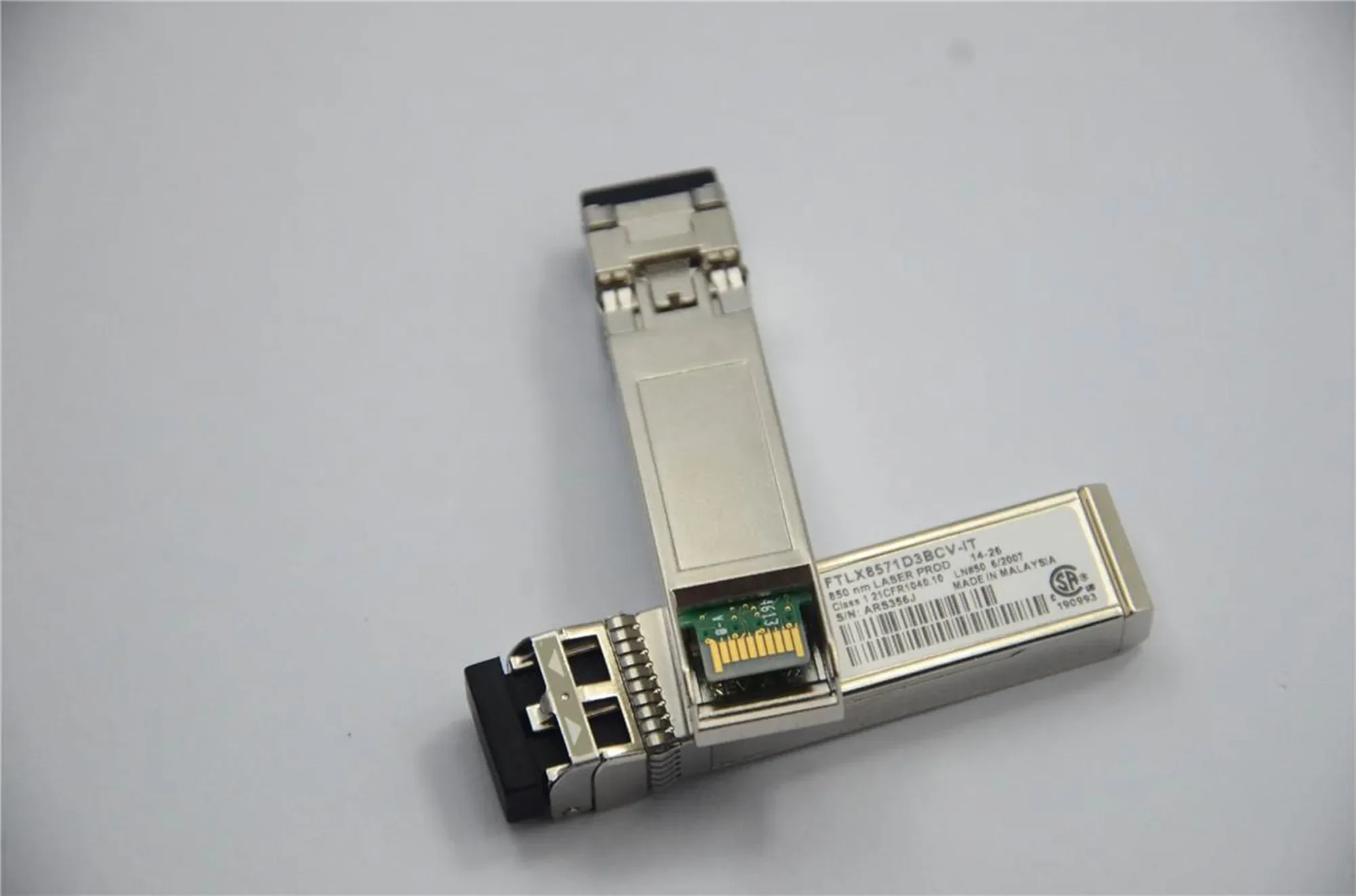 optical fiber sfp 10g/FTLX8571D3BCV-IT/10G SFP/E65689-001/I-ntel  X710 X520 transceiver general 10g/10G Fiber optical module