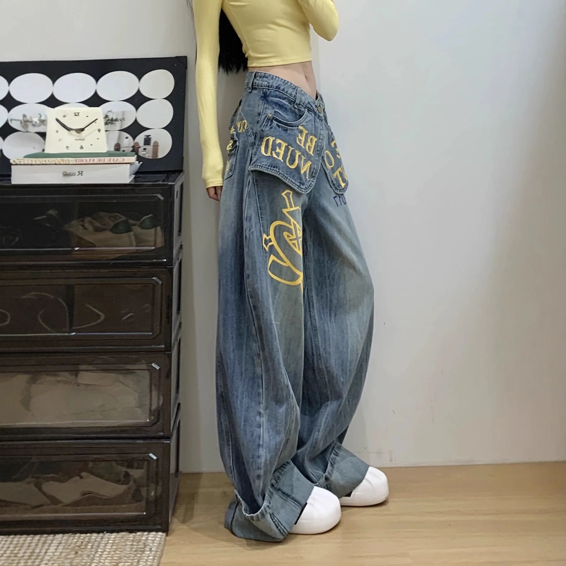 Double Waist Patchwork Letter Printed Jeans for Women 2026 American Washed Slimming Curved Knife Wide Leg Pants