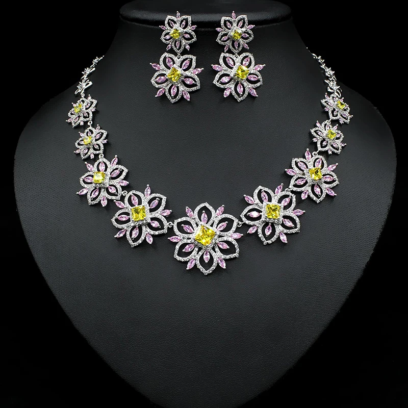 Luxury Hollow Flower Fascinating Design Jewelry Set Fashion Earrings Necklace Set For Female Brilliant Wedding Party Dress-up