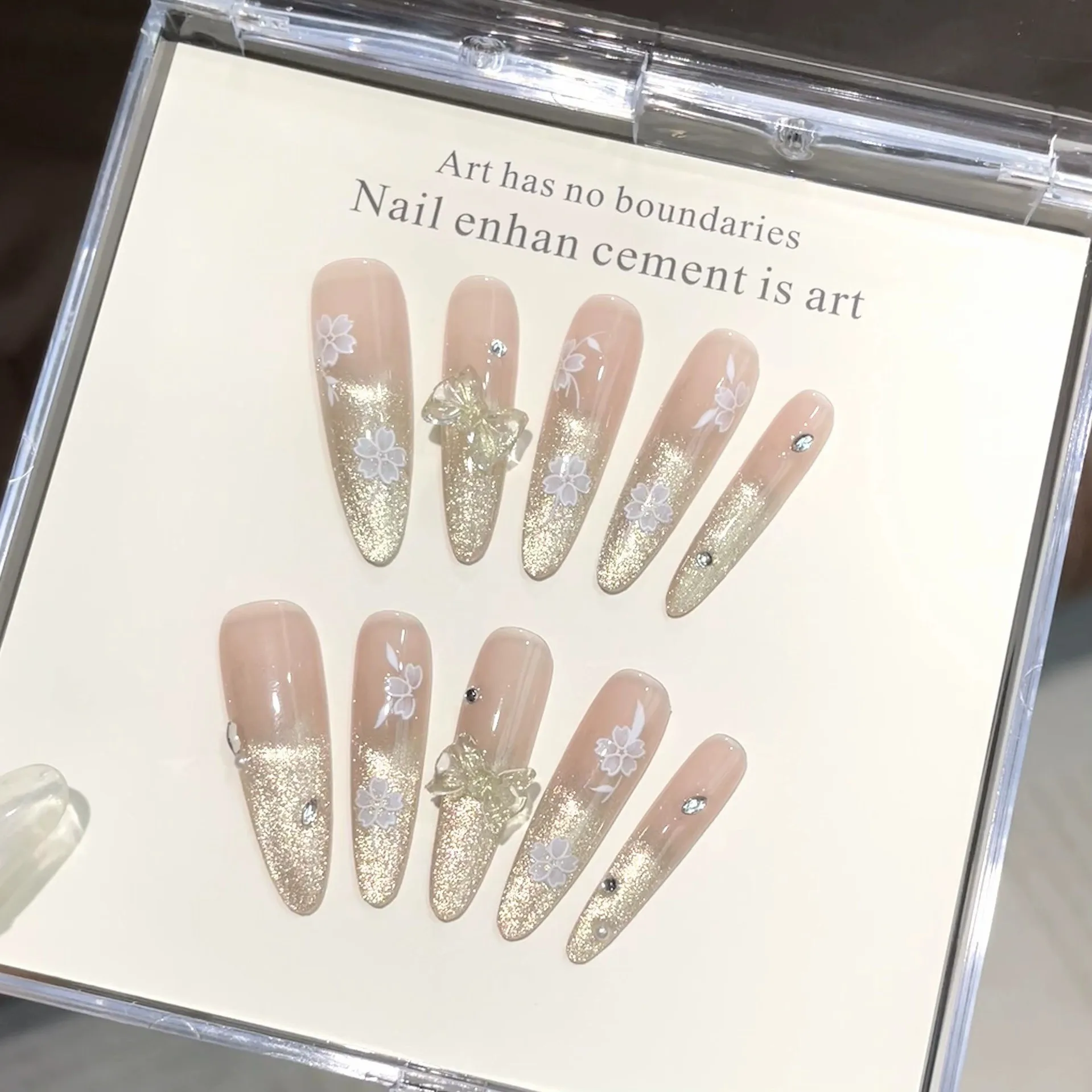 10pcs Handmade Press on Nails Gradient Cat's Eye Almond Fake Nail Tips Wearable 3D Bow Glitter Diamond Nail Art Long False Nails