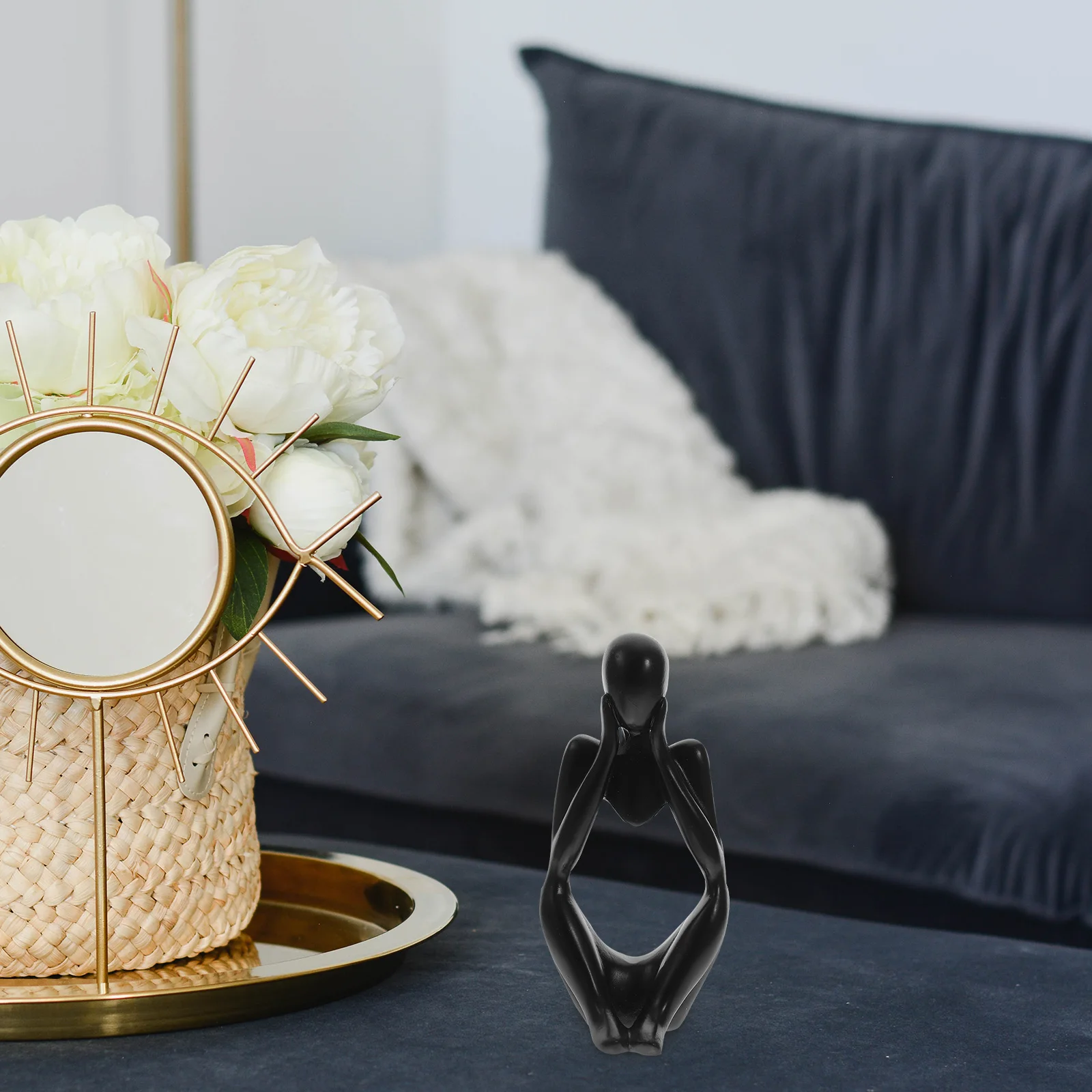 

Thinker Statue Office Decor Resin Abstract Sculpture Modern Design Table Centerpiece Living Room Coffee Table Decoration