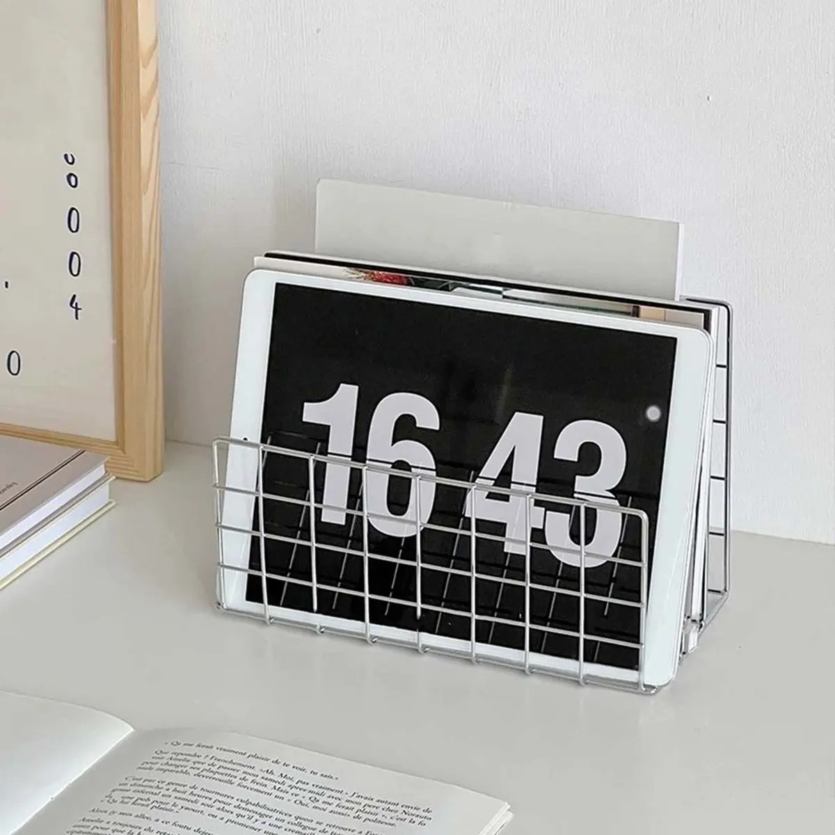 1Pcs Three-Tier Iron Hollow Magazine Bookshelf Newspaper Storage Holder Organiser Book Rack Home Shelf Storage Basket