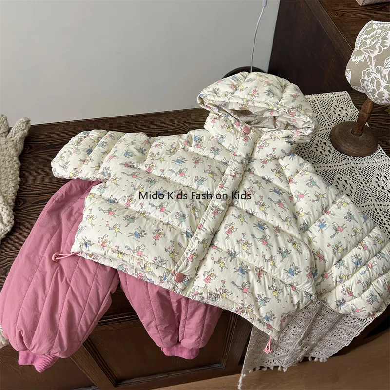 

Корейская версия детской одежды, новая зимняя куртка на белом утином пуху для девочек 90, детское пальто с сказочным принтом в иностранном стиле