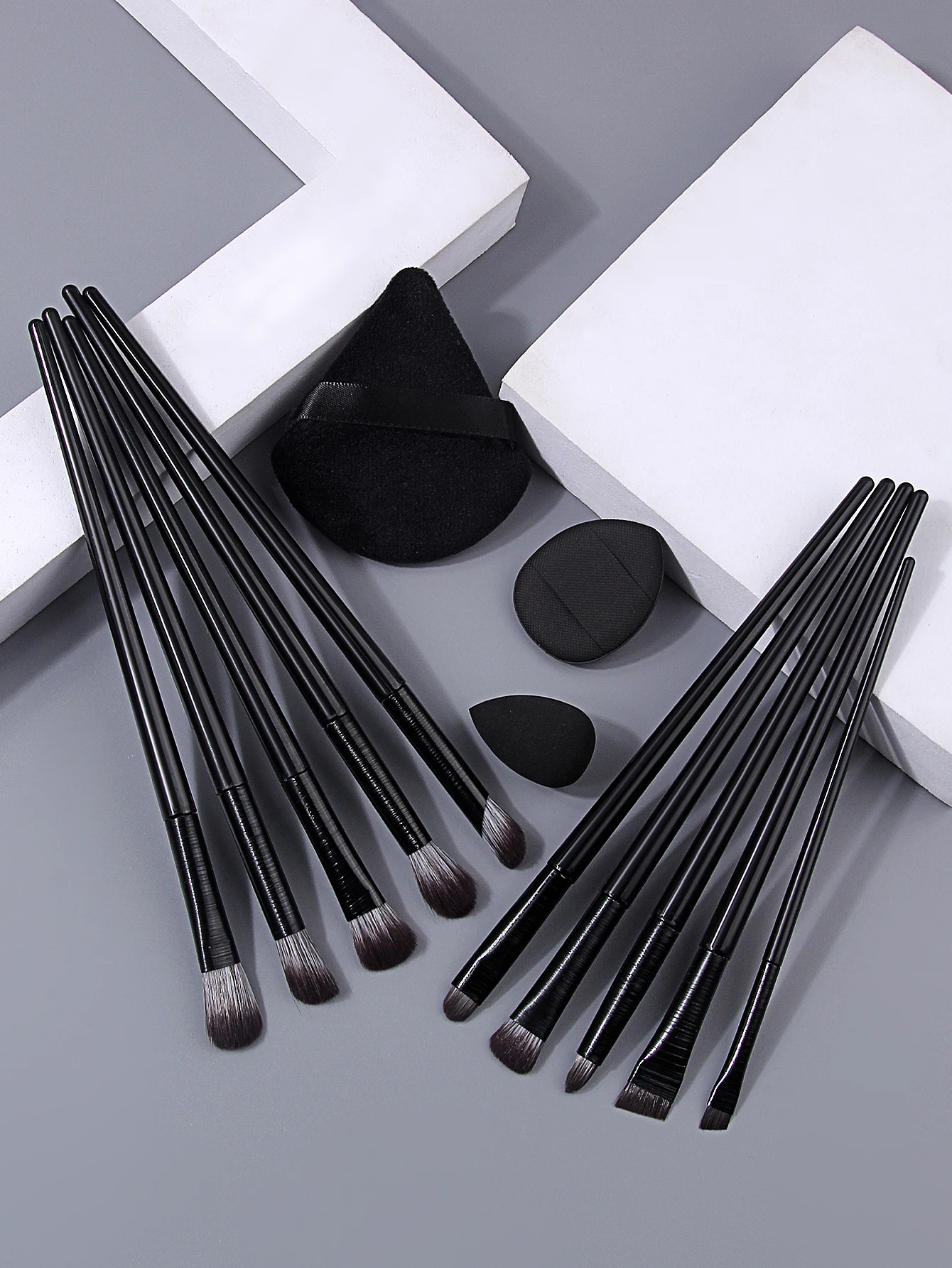 Professional Makeup Brush Set - Soft Fluffy Cosmetic Brushes for Foundation, Powder, Eyeshadow & Blending , Beauty Tools