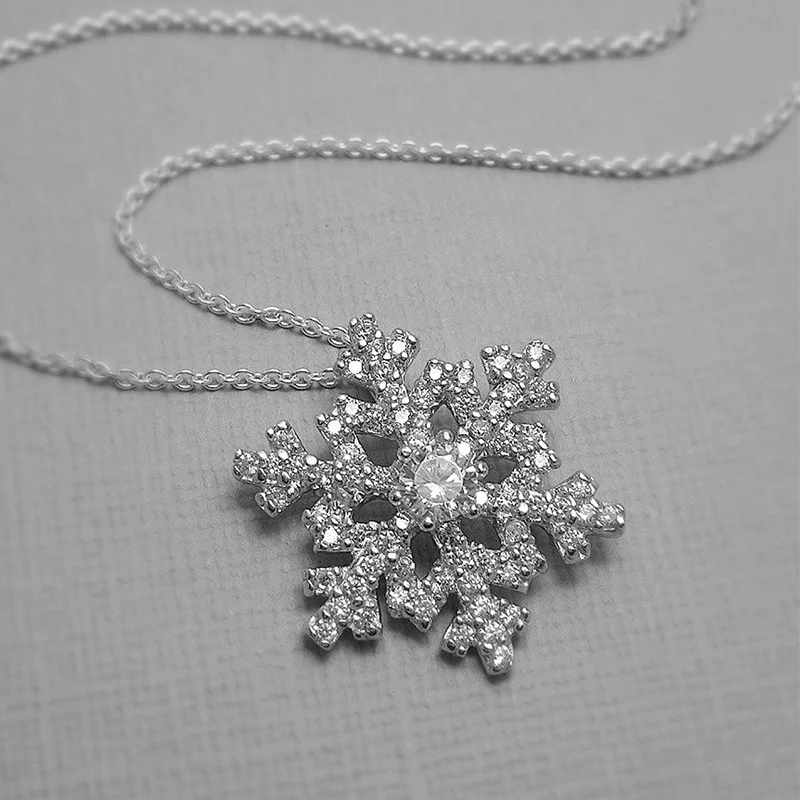 Fashion Luxury White Snowflake Pendant Necklace Women with Brilliant Cubic Zirconia Romantic Bridal Wedding Jewelry 2024