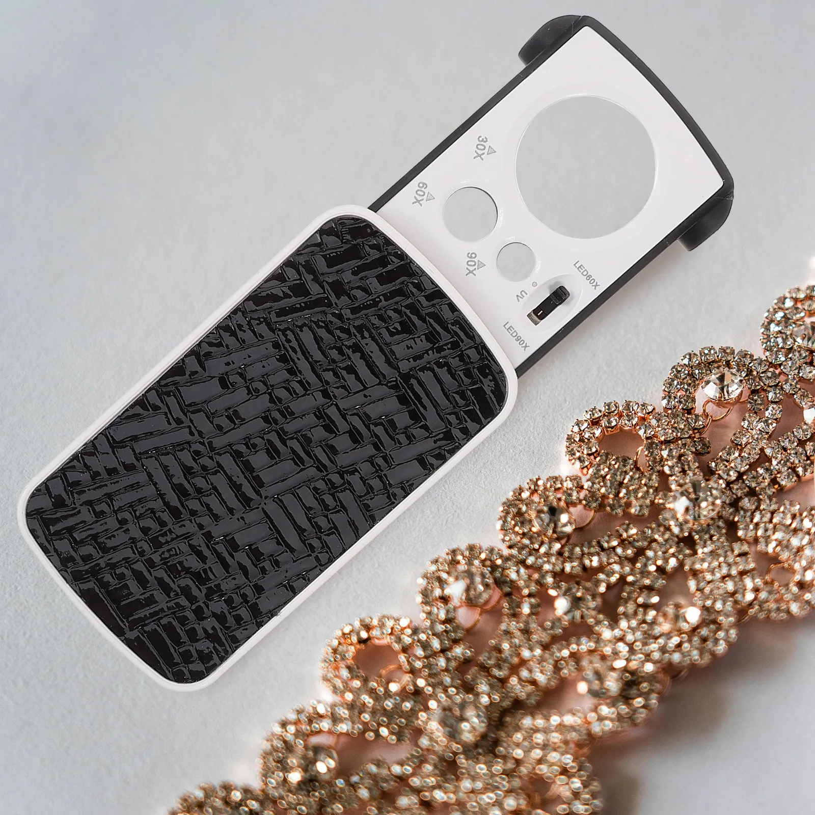 

2pcs 30x 60x 90x LED Magnifier Black Silver Portable Foldable Jewelry Gemstone Loupe with Light for Collector