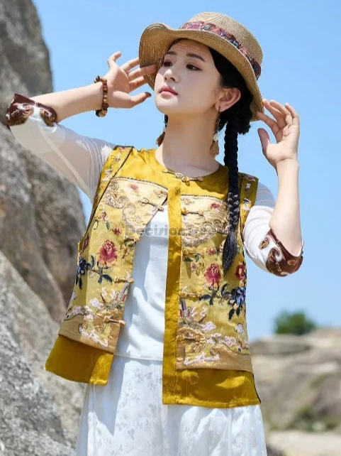 

2025 summer new chinese ethnic style embroidery satin jacquard round-neck vest and waistcoat sleeveless cheongsam button vest
