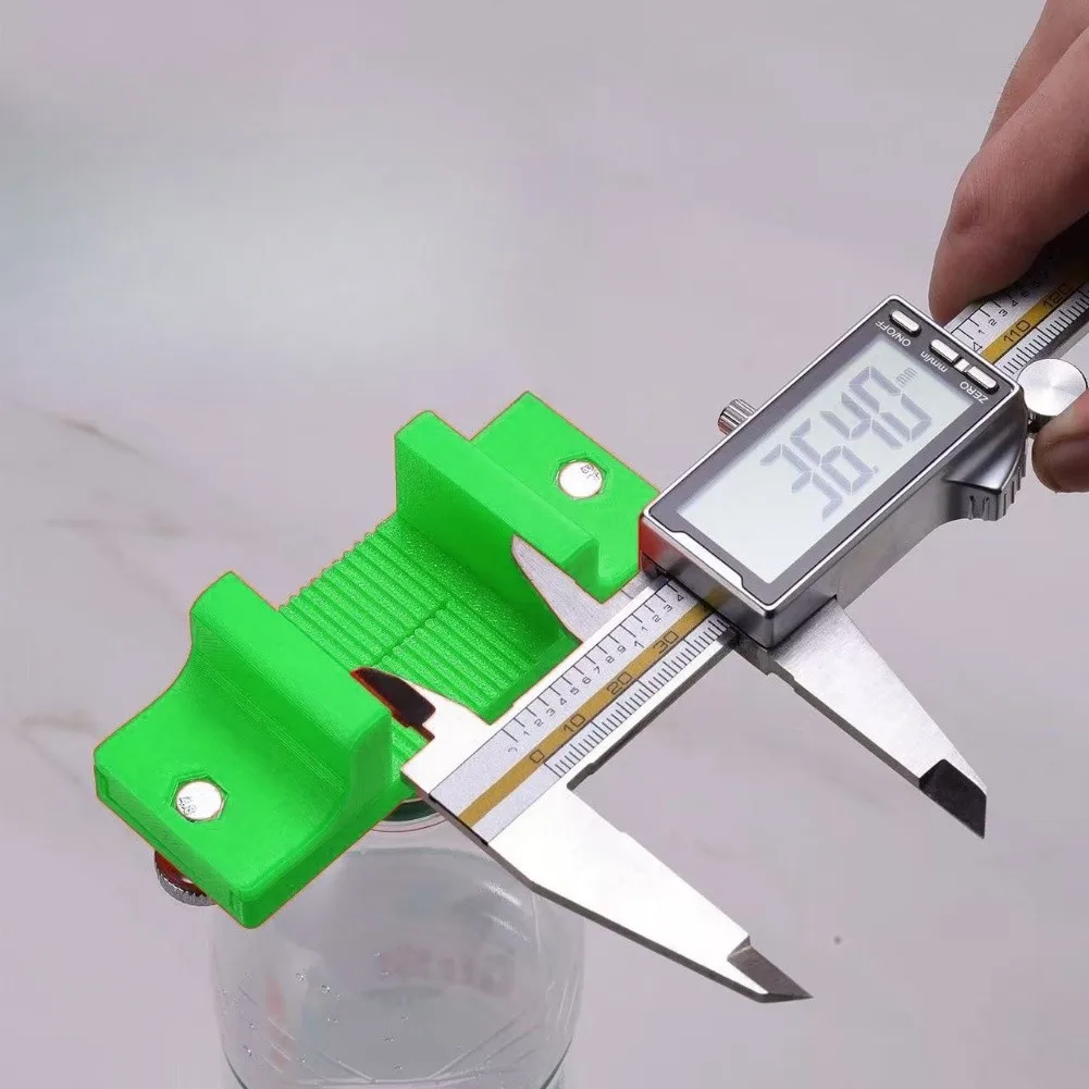 Woodworking glue applicator tool 1022mm with nozzle for precise glue control on furniture and edge banding tasks