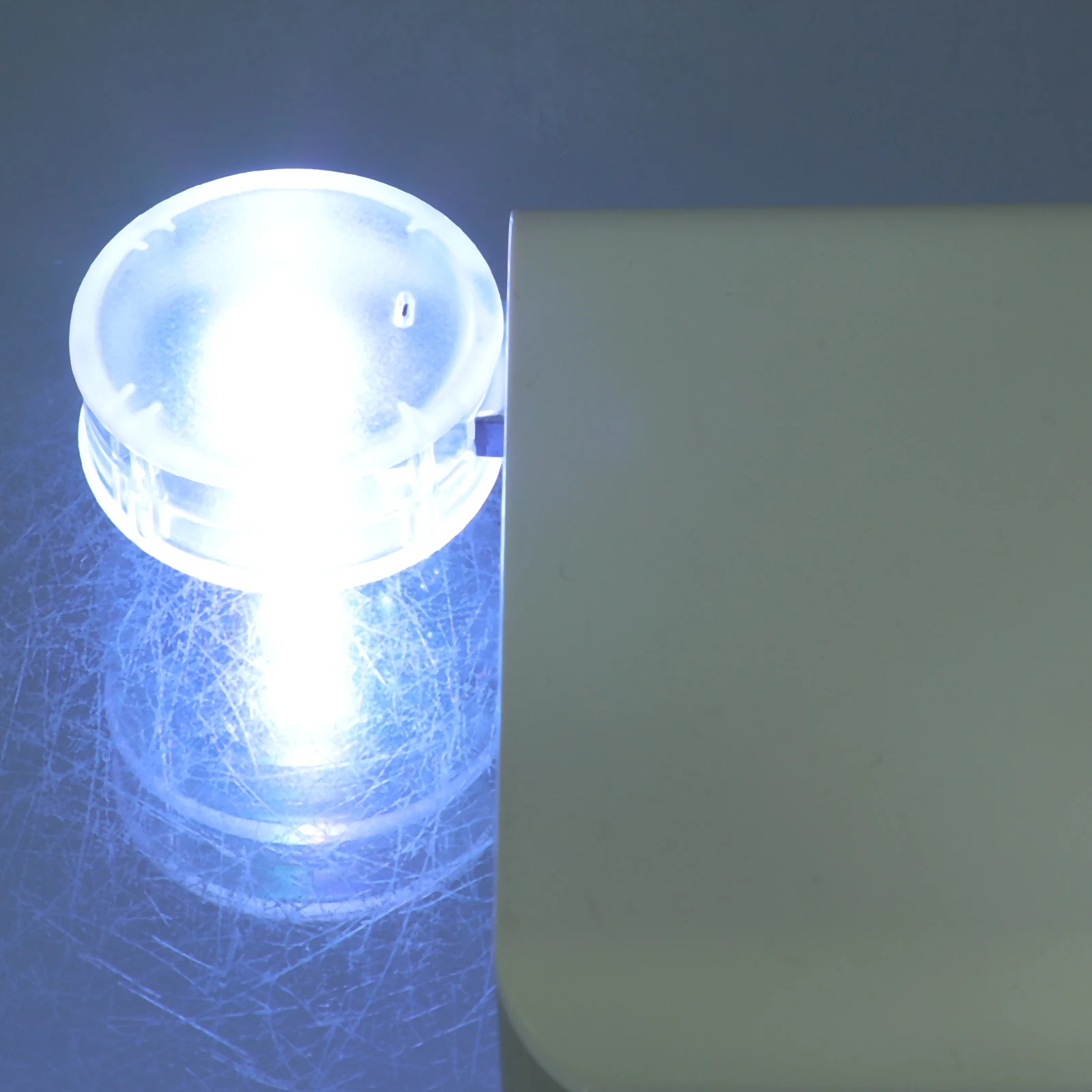 

Smart USB Night Bulb Sound Activated LED White Nightlight Portable Bedroom Kitchen Bathroom Living Room Kids Room