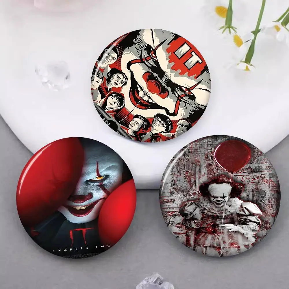 Horror Film I-It P-Pennywise Clown Tinplate Soft Button Pin Brooch Metal Badge Custom Jewelry Accessories Hat Bag Lapel
