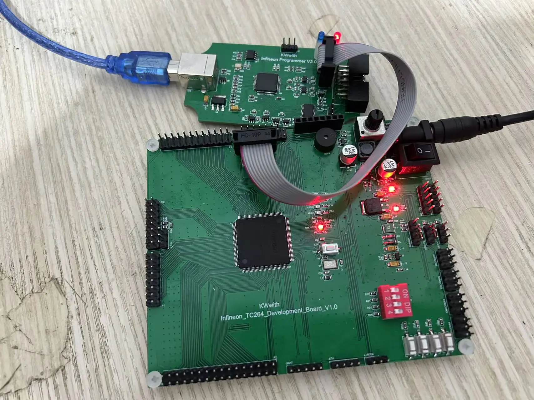 DAP-miniWiggler Infineon Downloader/Simulator يدعم TC264/TC275/TC397/TriCore