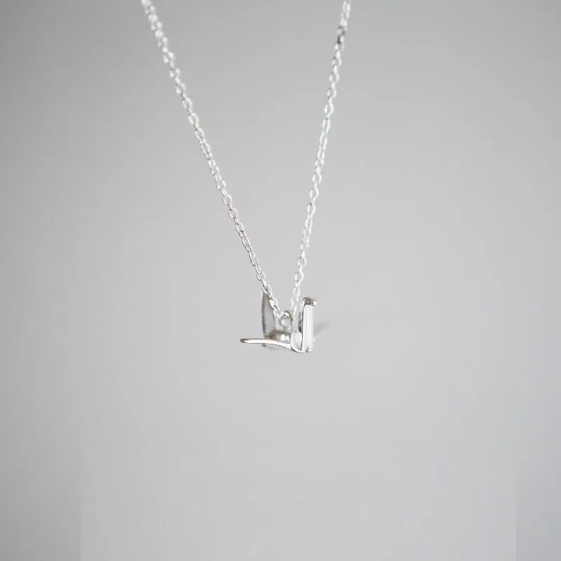 A Thousand Paper Cranes Pendant Necklace Made of Paper Filled with Secrets, A Good Luck Necklace for A Friend's Birthday Gift