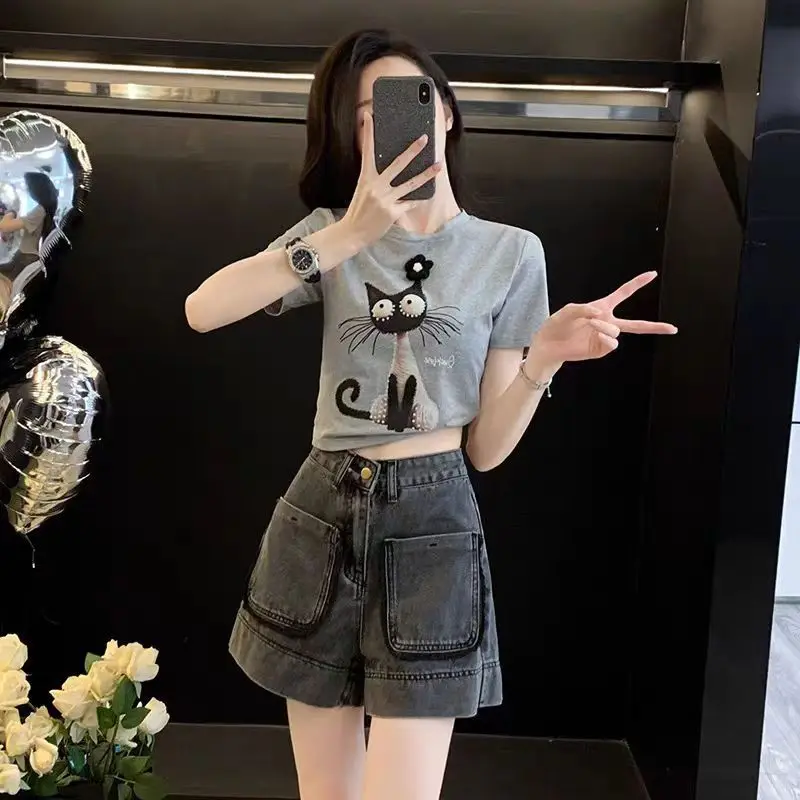 

Summer Casual Sports Suit Women New Print T-Shirt Retro Denim Shorts Two-piece Set