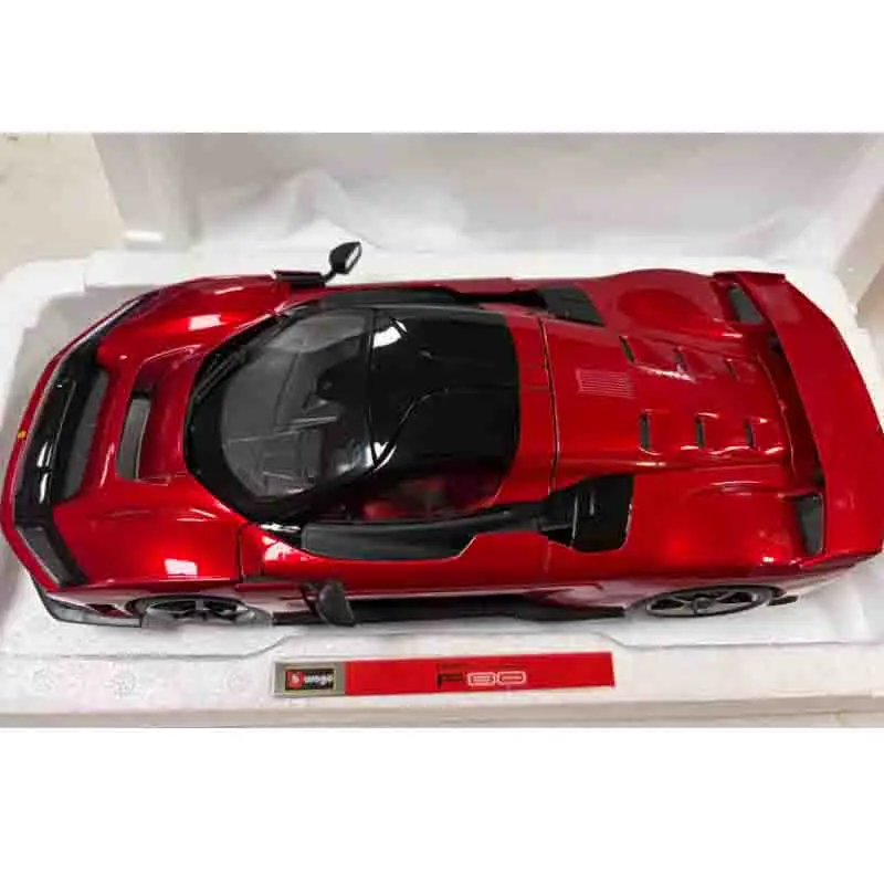 

New In Stock Bburago 1:18 Ferrari F80 Signature Version Packaging Metal Red White Alloy Miniature Diecast Model Toys Gift