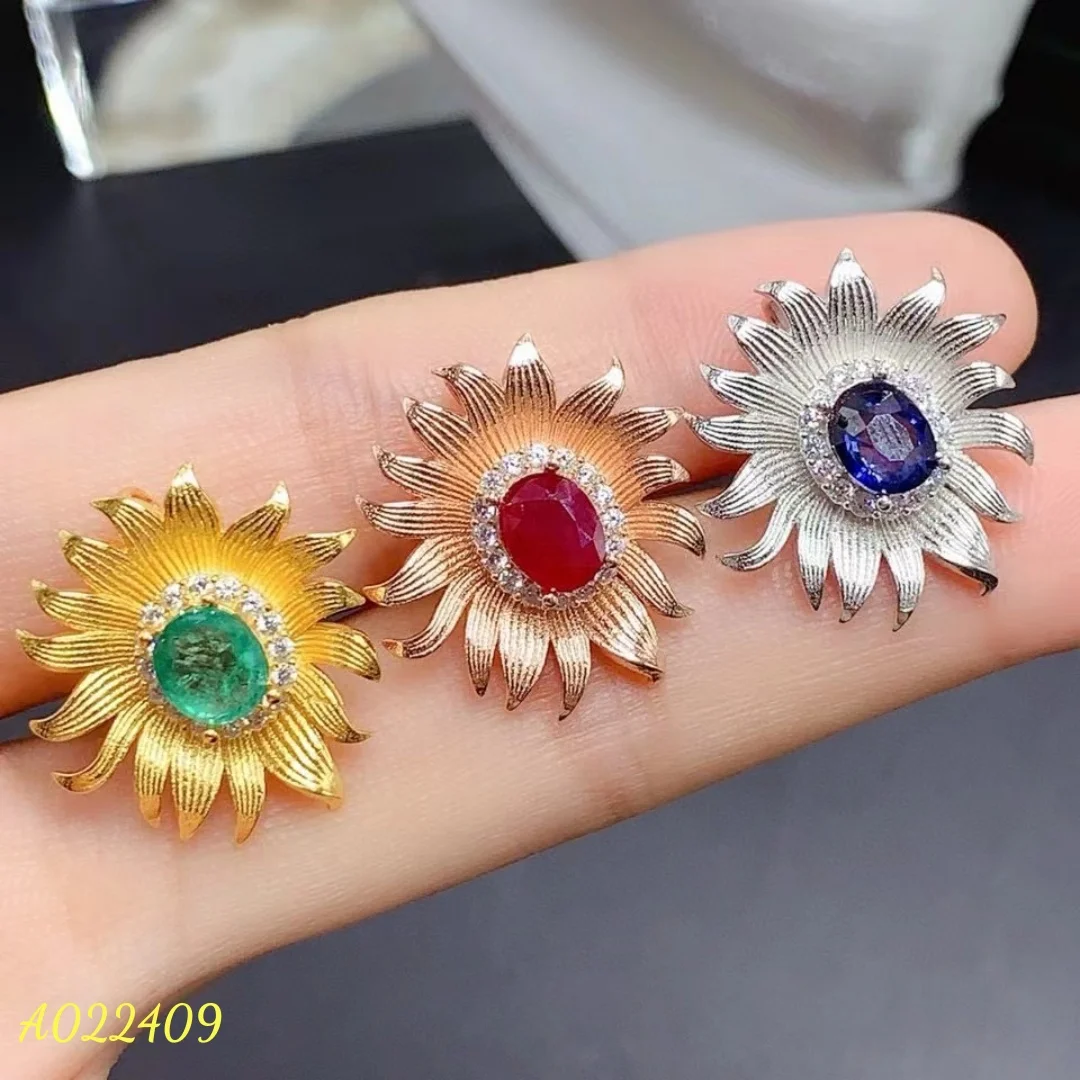 2024 New 925 Sterling Silver Inlaid Sunflower Fashionable Female Pendant Ruby Sapphire Emerald Three Color girl Gift。