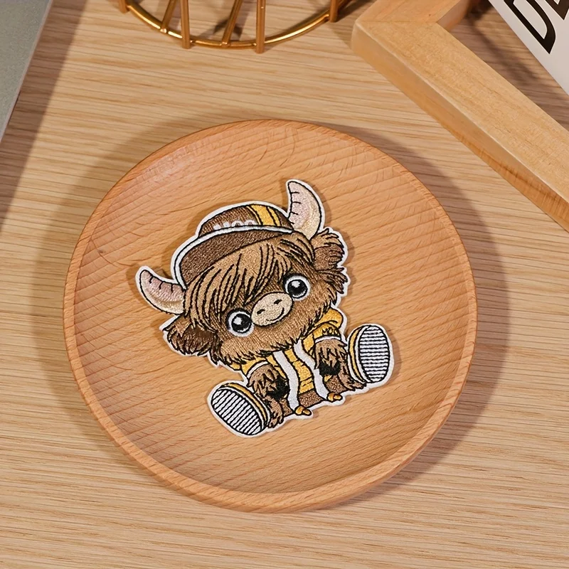 1PC Sports Calf Embroidered Iron-On Patches, Cute Animal Patches, Suitable for DIY Clothing, Hats, Shoes and Bags, DIY Gift
