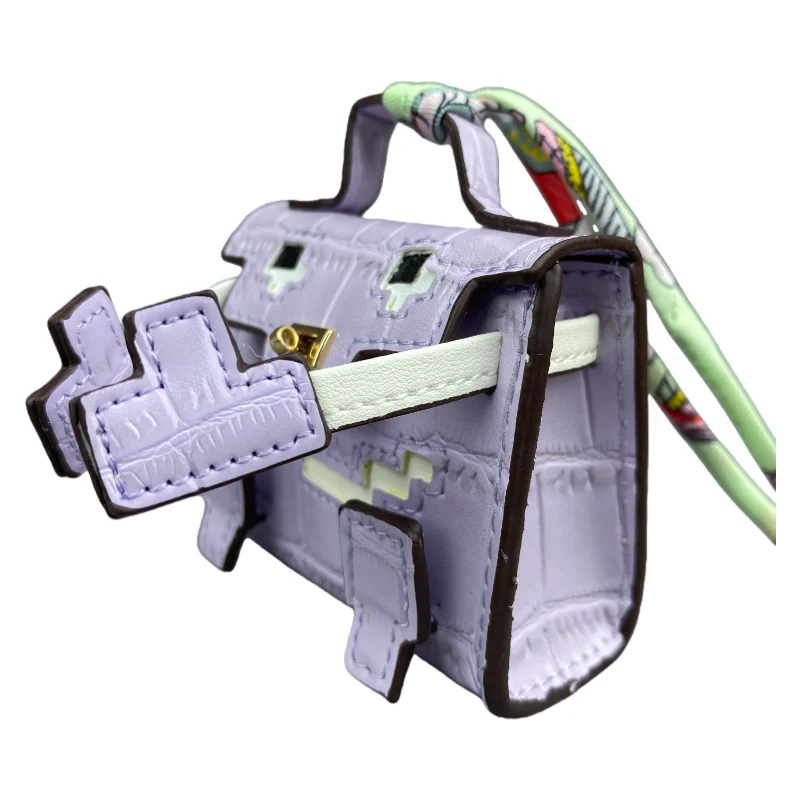 Mini-Pixel-Puppen-Taschenanhänger, bezaubernder, mit Krokodil geätzter PU-Leder-Schlüsselanhänger mit Beutel für Ohrhörer und Münzen, handgefertigtes Pastell-Cutie-Geschenk – Detail 10