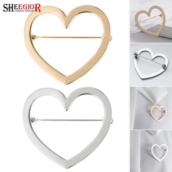 Simple Geometric Heart Brooch Pins Men Badge Fashion Ornaments Gold/Silver color Love heart Metal Brooches for Women Accessories