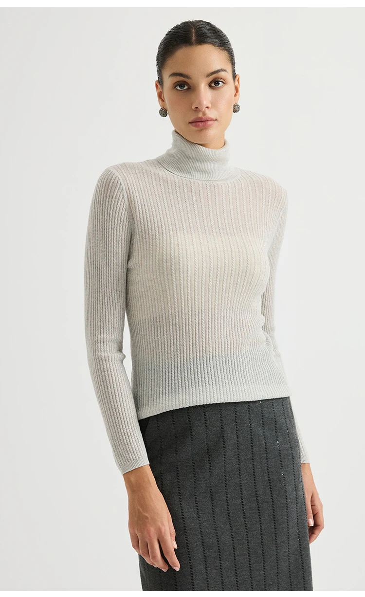 BY3621692 Damen Rollkragenpullover aus Wollmischung, Zopfmuster, lange Ärmel, Manschetten mit Kettendetail, dezenter Glanz, schmale Passform, Frühherbst – Detail 15