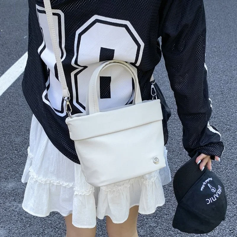 

Premium Women's Messenger Bag Made Of Jackal-Print Leather Boasting Hoi An Vintage Neat Spacious Daily Style​