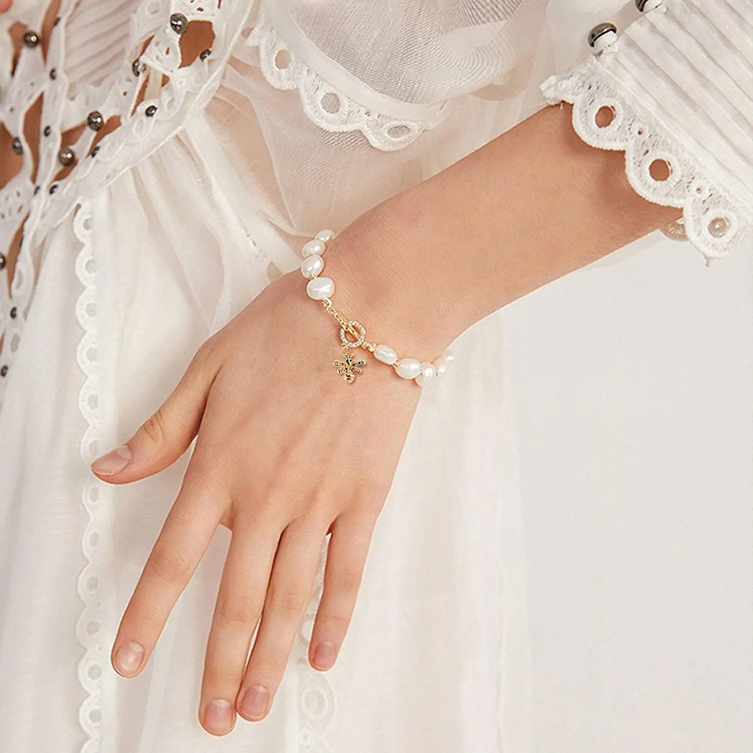 10 Pcs Bees Shape Honeybee Brass Metal Micro Pave Cubic Zirconia CZ Stone Animal Charms for Women Men Jewelry Making DIY Crafts