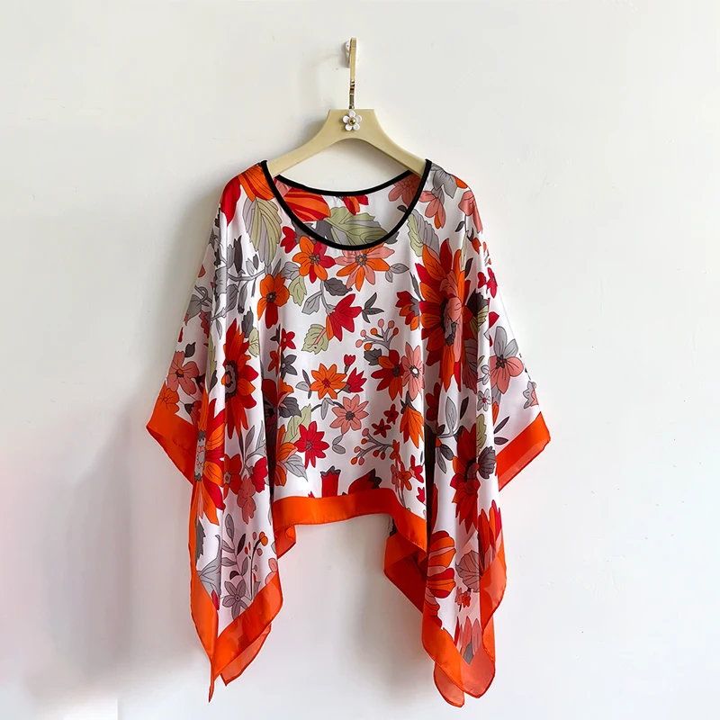 2024 New 110Cm Square Shawls Summer Beach Sexy Women Fashion Print Silk Smock Blouse Sunscreen Comfortable Poncho