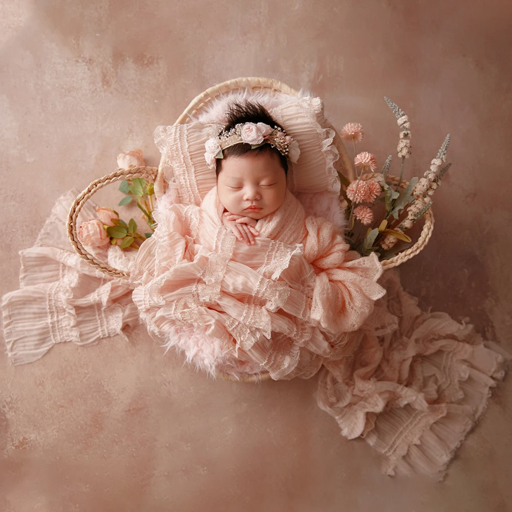 Accessoires de photographie sur le thème rose pour nouveau-né, enveloppe tricotée, coiffure de fleur, oreiller en dentelle, poupée lapin, accessoires de séance photo pour bébé