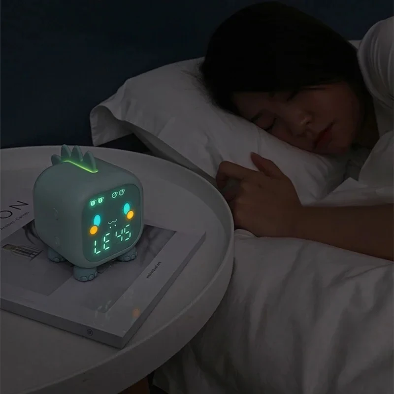 面白い恐竜キッズデジタル目覚まし時計、スヌーズ機能付きledアンビエントナイトライト、デスクトップ-ベッドサイド用目覚まし時計、学生-子供向け