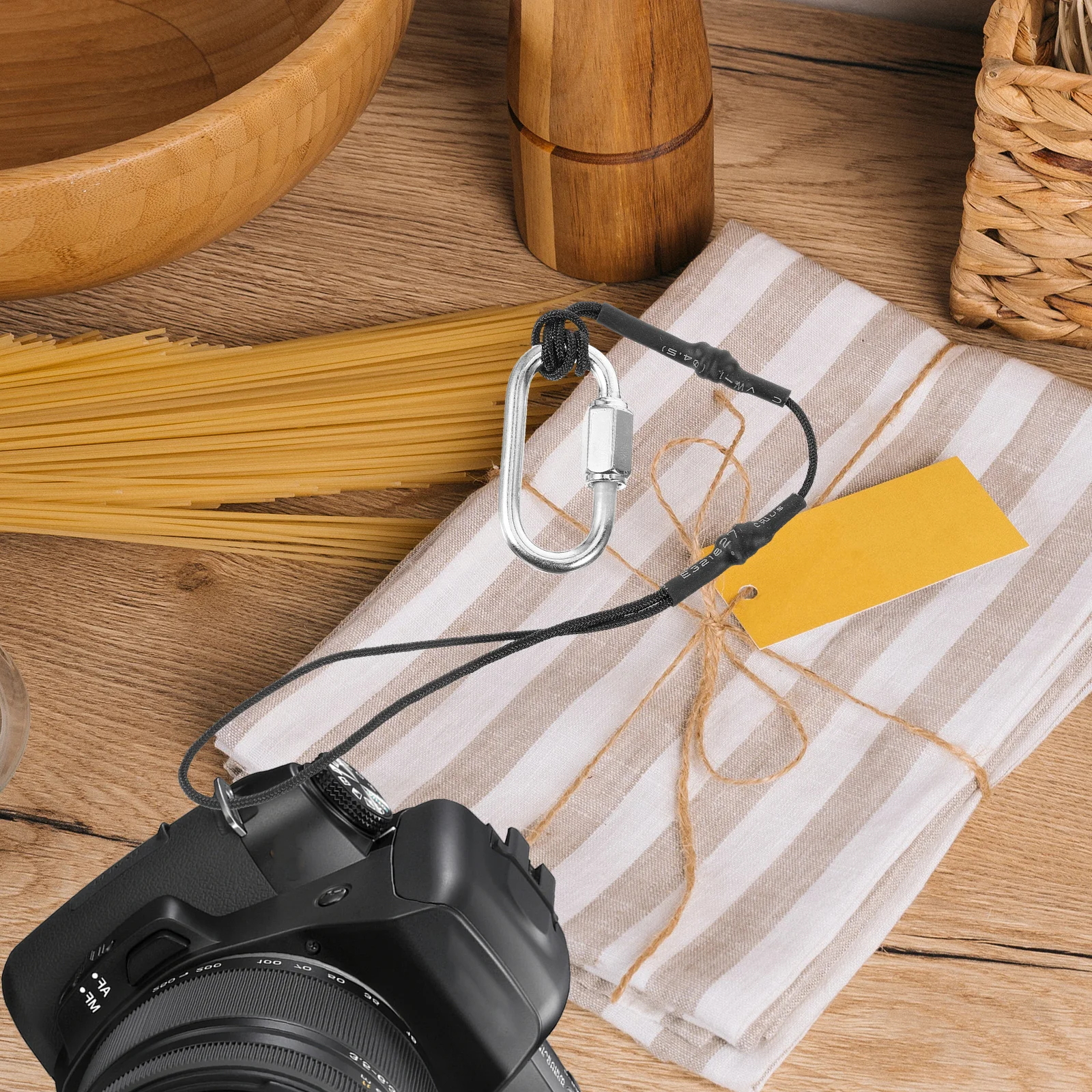 

1pcs Camera Safety Rope Soft Comfortable Shoulder Portable Fixing Rope for Sports Daily Use Anti-lost Tethering Ropes Metal