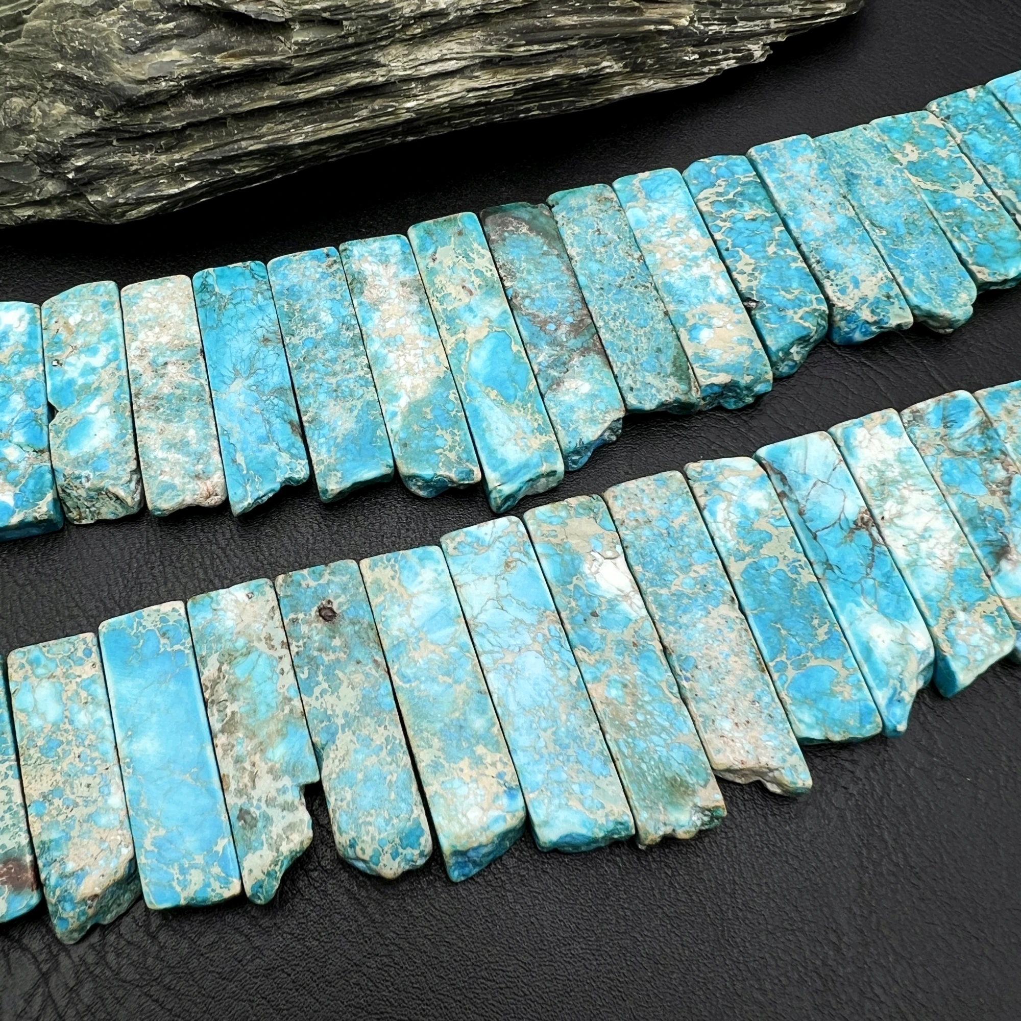 Graduated Top Drilled Freeform Blue Imperial Jaspers Stone Slice Spike Beads For DIY Jewelry Making MY240512