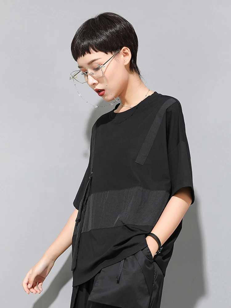 [EAM] Women Black Contrast Color Split Big Size T-shirt New Round Neck Half Sleeve  Fashion Tide  Spring Summer 2025 1U136