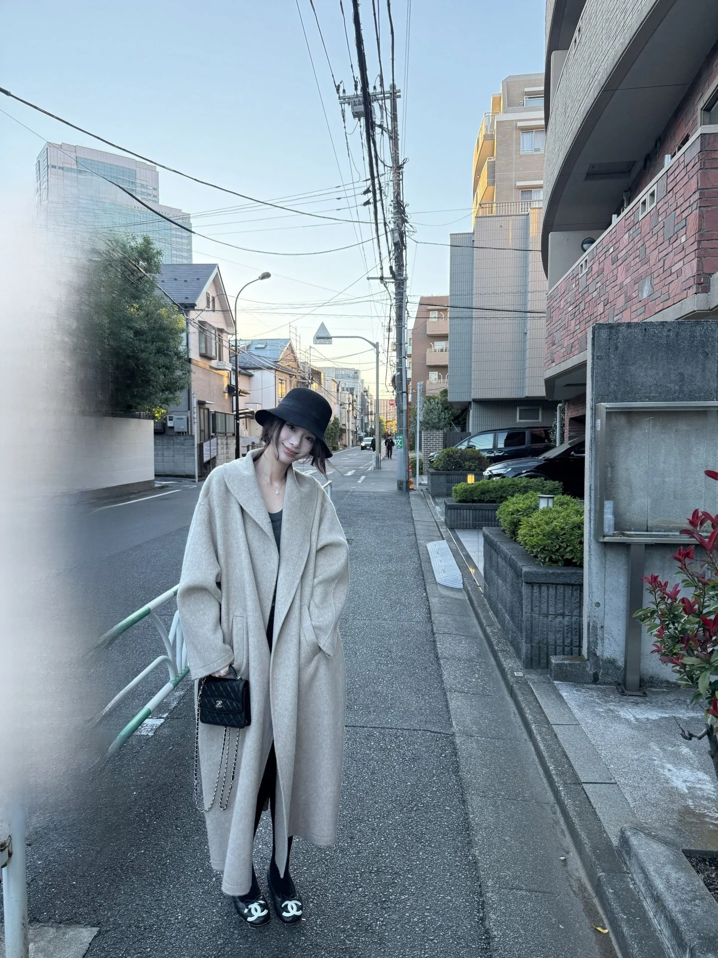 

Двустороннее шерстяное пальто Yangzifan с верблюжьим пухом и шелком, винтажное, в стиле подиумной моды, женское, длинное, зимнее пальто