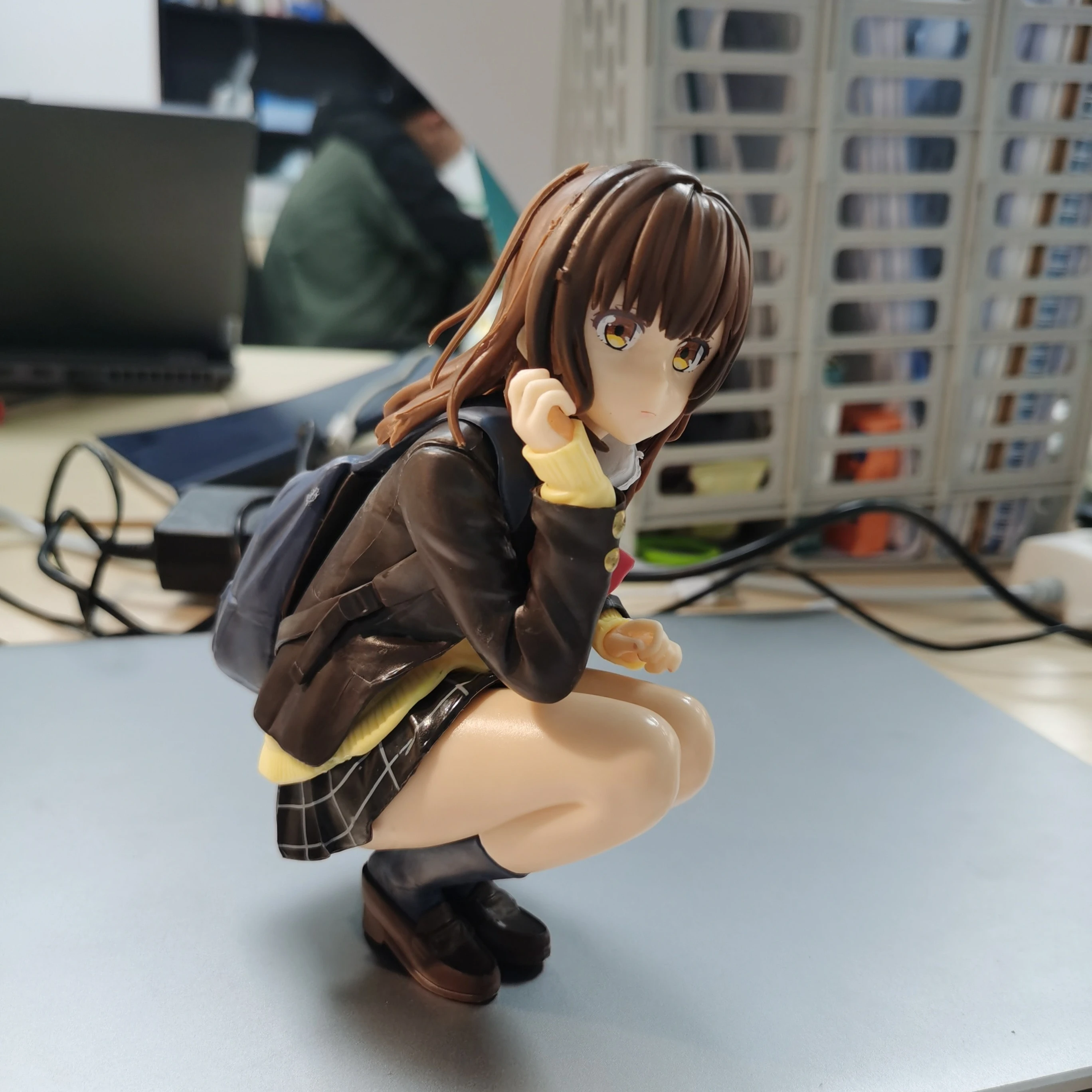 โอจิวาระ ซาโยะ กำจัดขน. แล้วฉันก็หยิบตุ๊กตาอนิเมะสาวมัธยมปลายมาเป็นของเล่นติดรถยนต์ ตกแต่งรถ ของสะสม ของขวัญสำหรับโอตาคุ