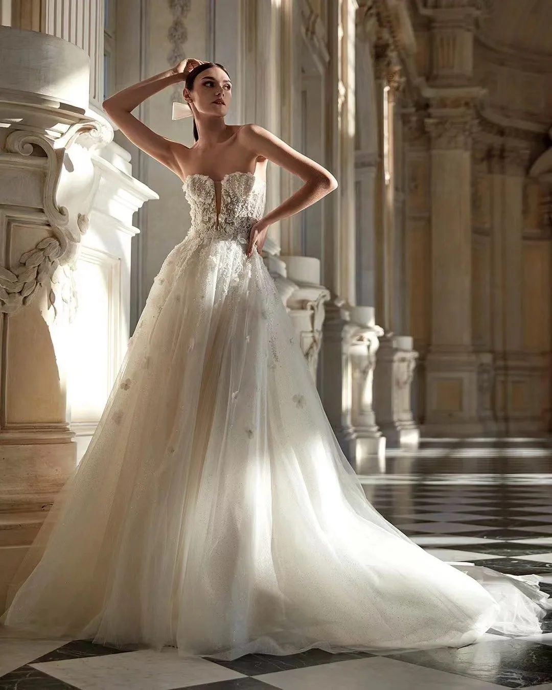 

Summer A Line Wedding Dresses 2024 Sweetheart Beaded Applqiue Bride Wear for Formal Party Buttons Back Tulle Special Occasion
