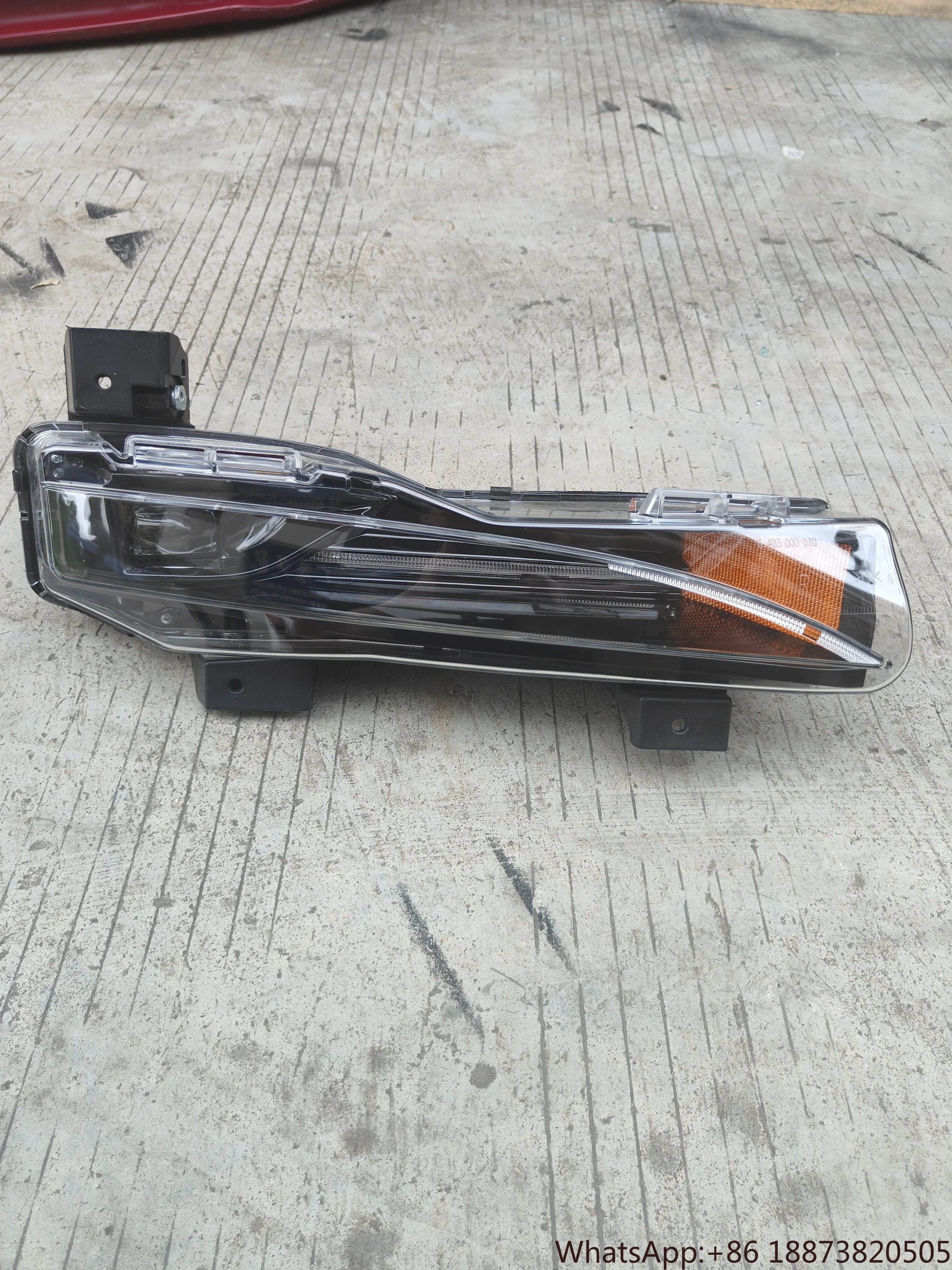 Car Front bumper Fog Light for Tesla New model s 2022 Yea