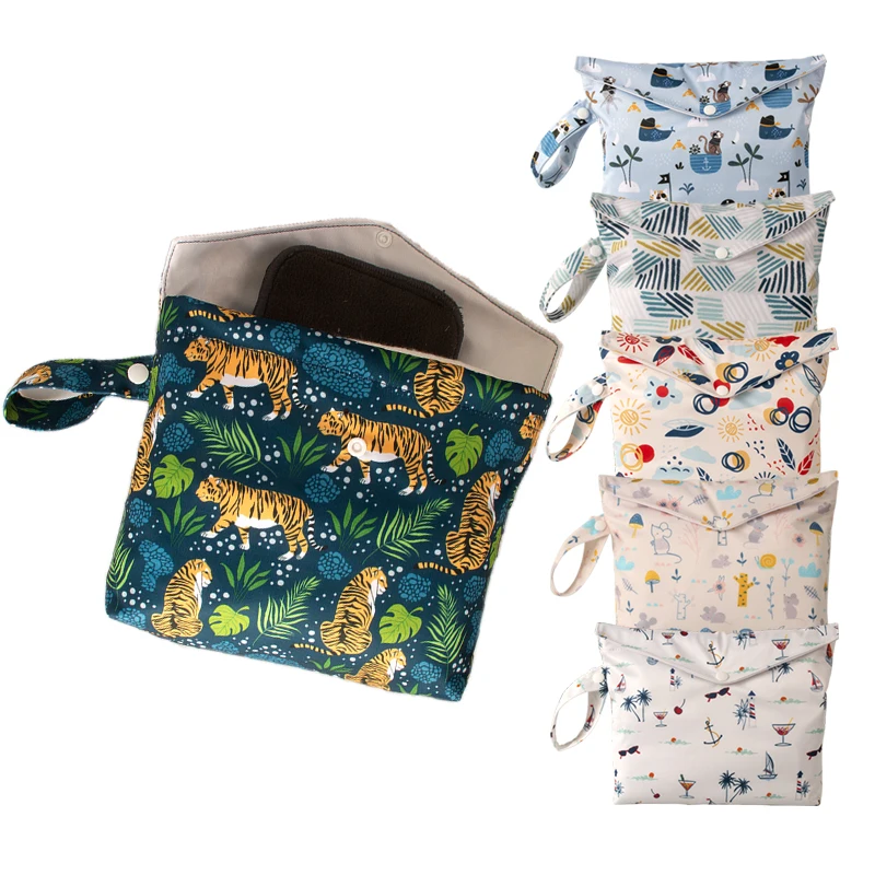 Reusable Diaper Bags, Waterproof PUL Bag for Stroller for Women, Fashionable Makeup Bags, Animal Print, 17.5*27cm, 1 Pc