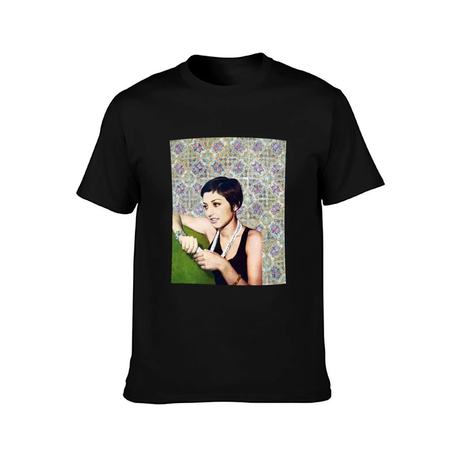 Googoosh Chilling on a Couch T-Shirt Summer Casual Cotton Tee Oversized Streetwear Tops Vintage Graphic Print 100% Cotton