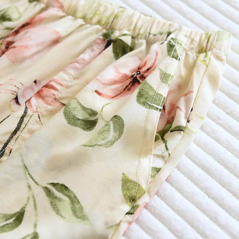 Pantaloni da donna nuovi primaverili ed estivi 100% viscosa fiori grandi comodi pantaloni da pigiama con chiusura ampia pantaloni da casa taglie forti