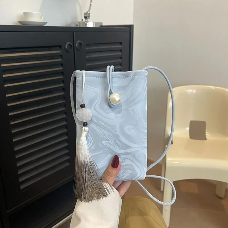 

Elegant Trendy Shoulder Bag Leather Large Capacity Best For Shopper Can Effortlessly Serve As A Functional Diaper Bag