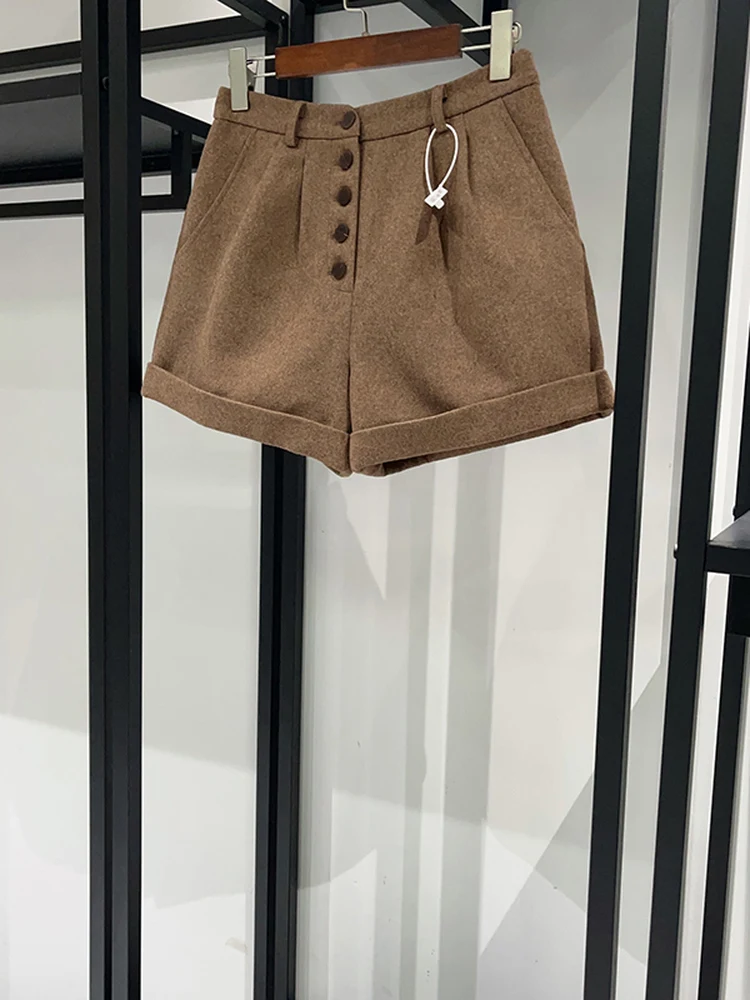 High Waist Casual Short Pants for Women Spring Autumn Season Single Row Multi Buckle Commuter Style Wool Blend Fabric