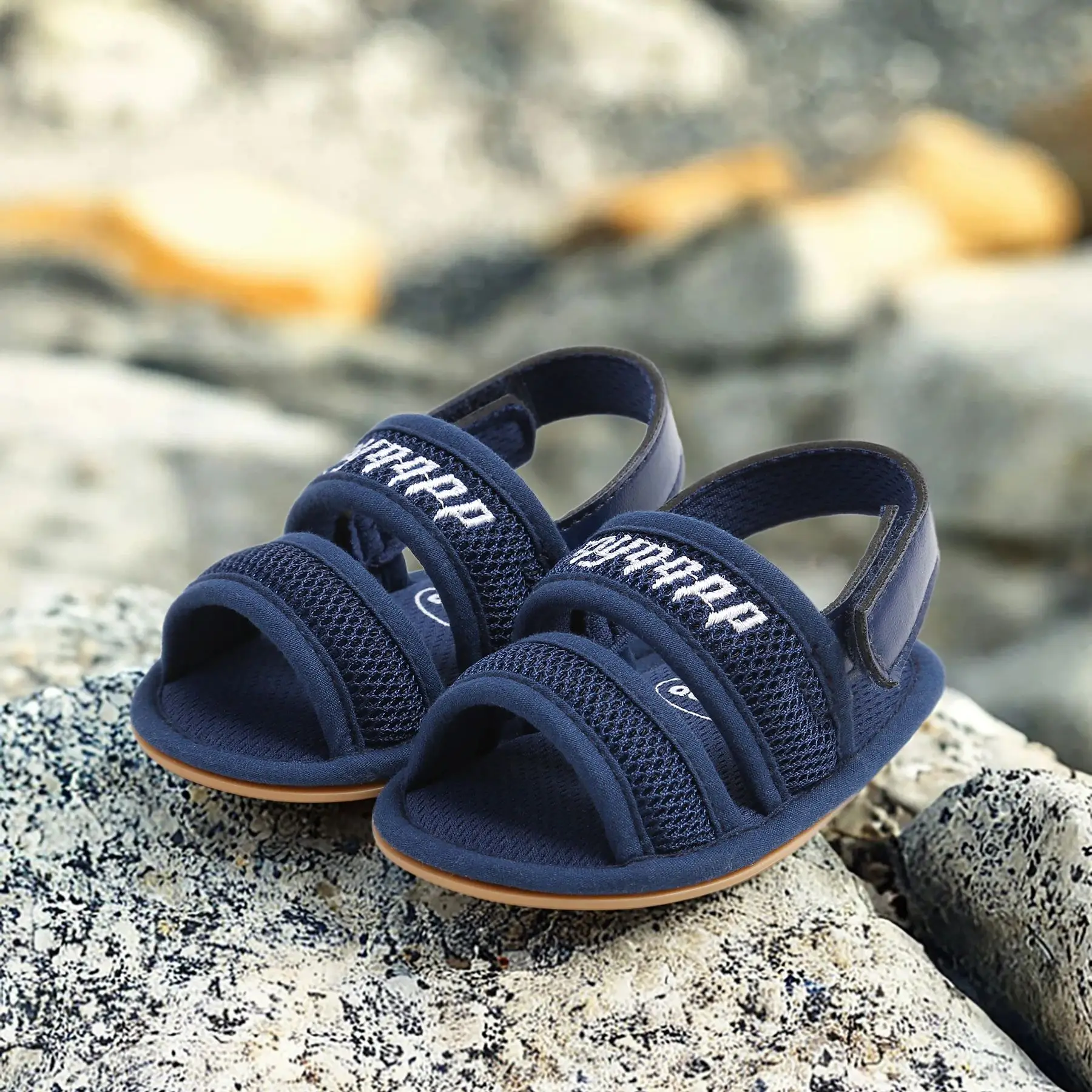 

Мужские сандалии для маленьких девочек, элитная детская летняя уличная обувь из искусственной кожи, легкая мягкая нескользящая подошва, прогулочная обувь